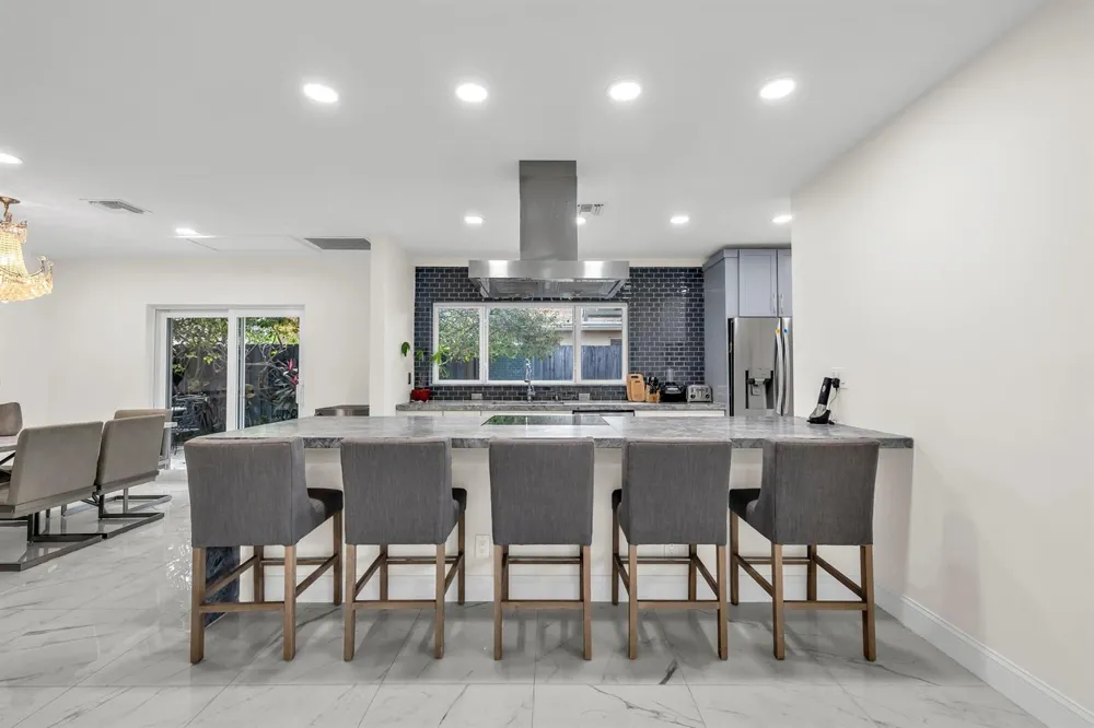 1920 NE 57th Street Fort Lauderdale, FL 33308