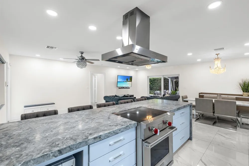1920 NE 57th Street Fort Lauderdale, FL 33308
