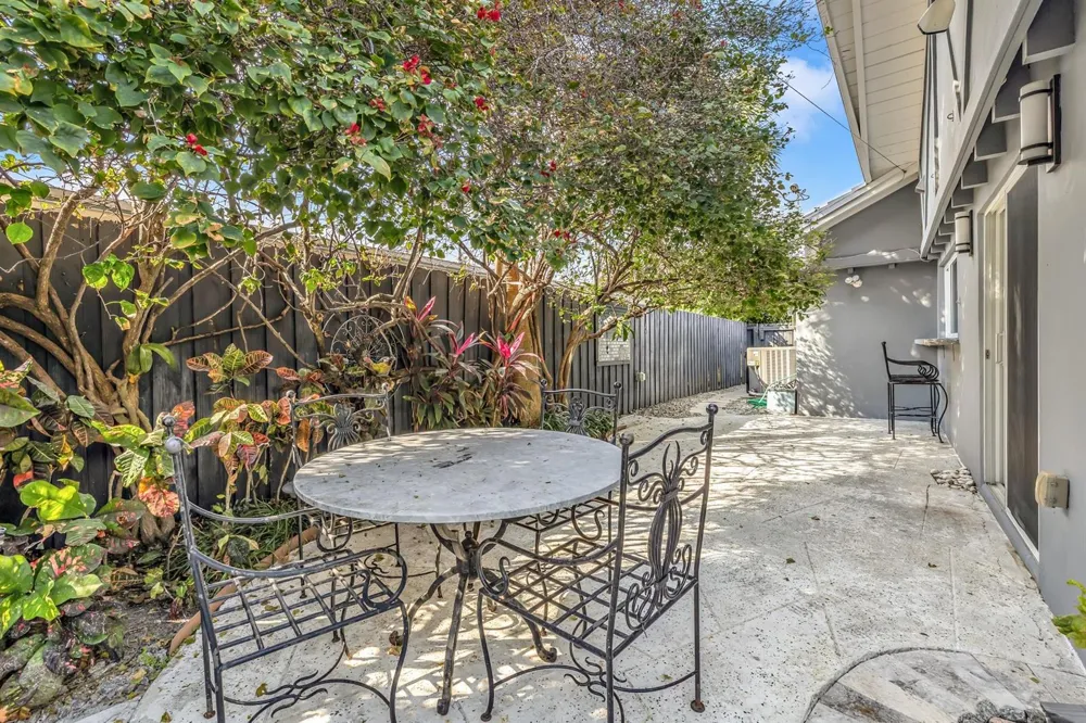 1920 NE 57th Street Fort Lauderdale, FL 33308