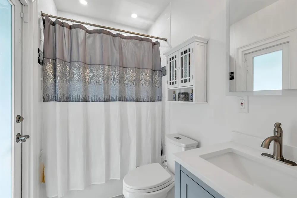 1920 NE 57th Street Fort Lauderdale, FL 33308