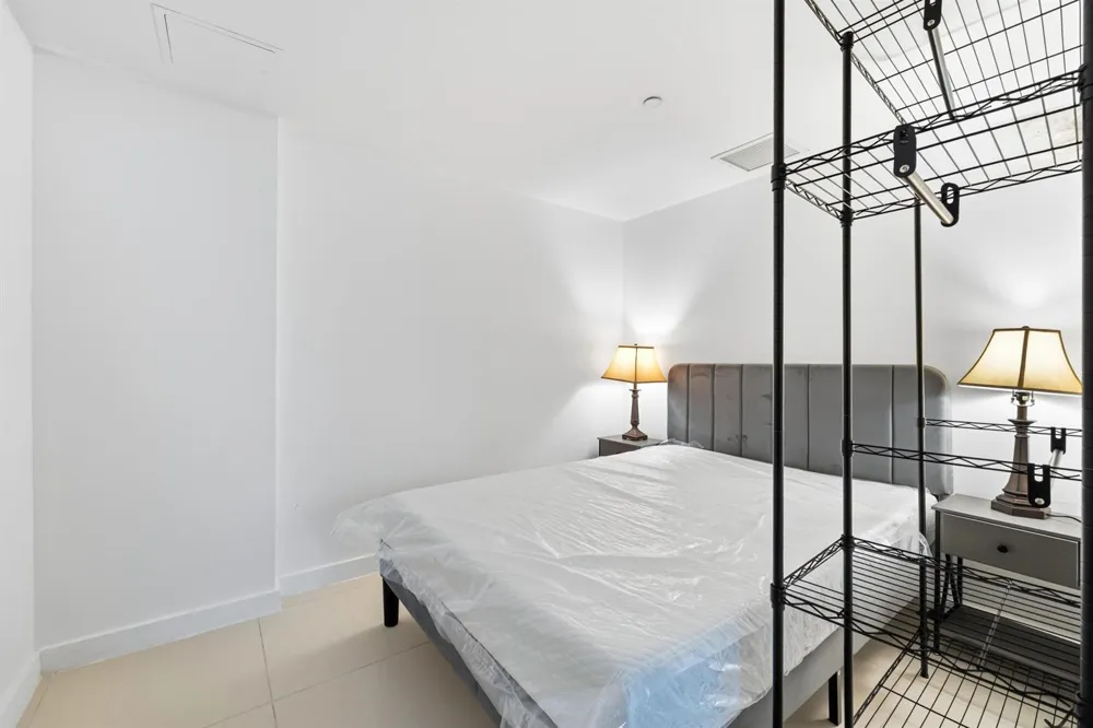 31 SE 6th Street #2601 Miami, FL 33131