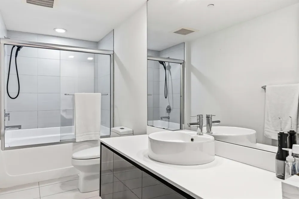 31 SE 6th Street #2601 Miami, FL 33131