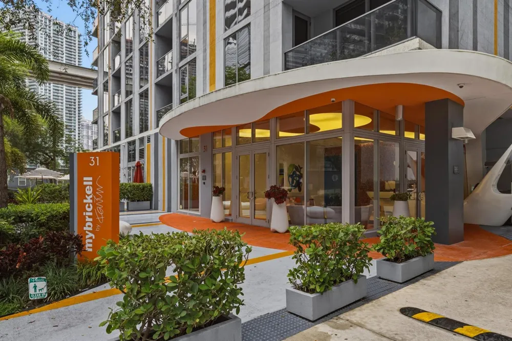 31 SE 6th Street #2601 Miami, FL 33131