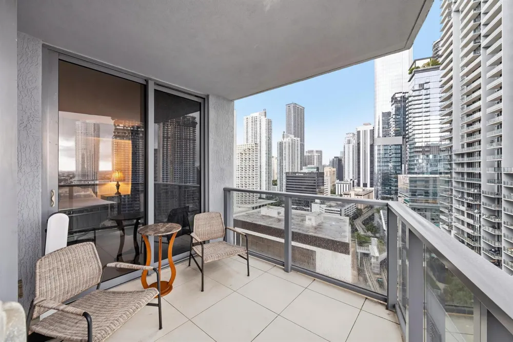 31 SE 6th Street #2601 Miami, FL 33131