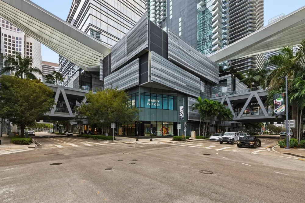 31 SE 6th Street #2601 Miami, FL 33131