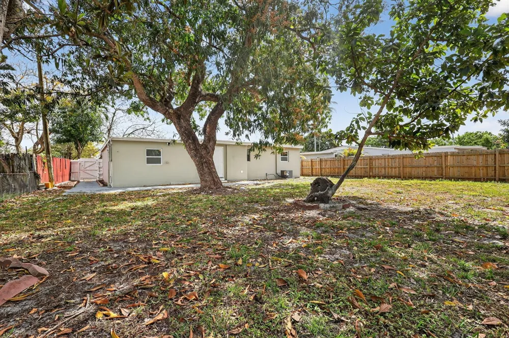 3600 SW 46th Avenue West Park, FL 33023