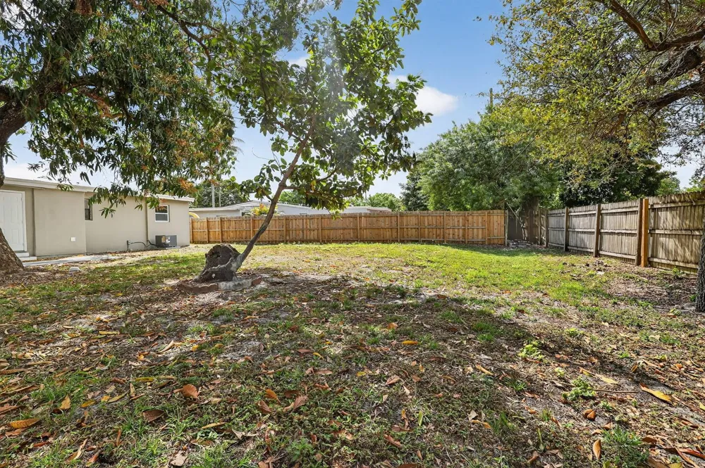 3600 SW 46th Avenue West Park, FL 33023