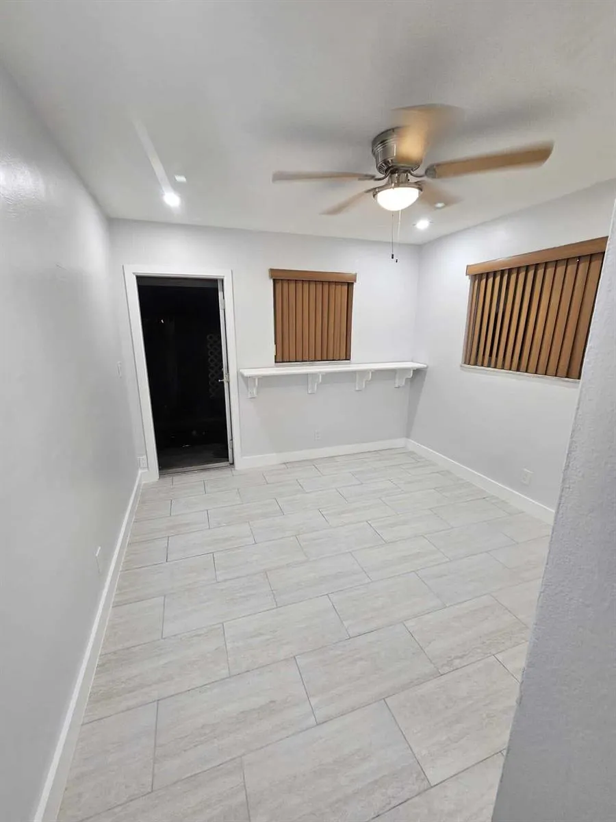 2030 SW 41st Avenue #3 Fort Lauderdale, FL 33317