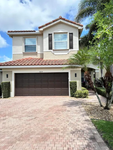 8219 Calabria Lakes Drive