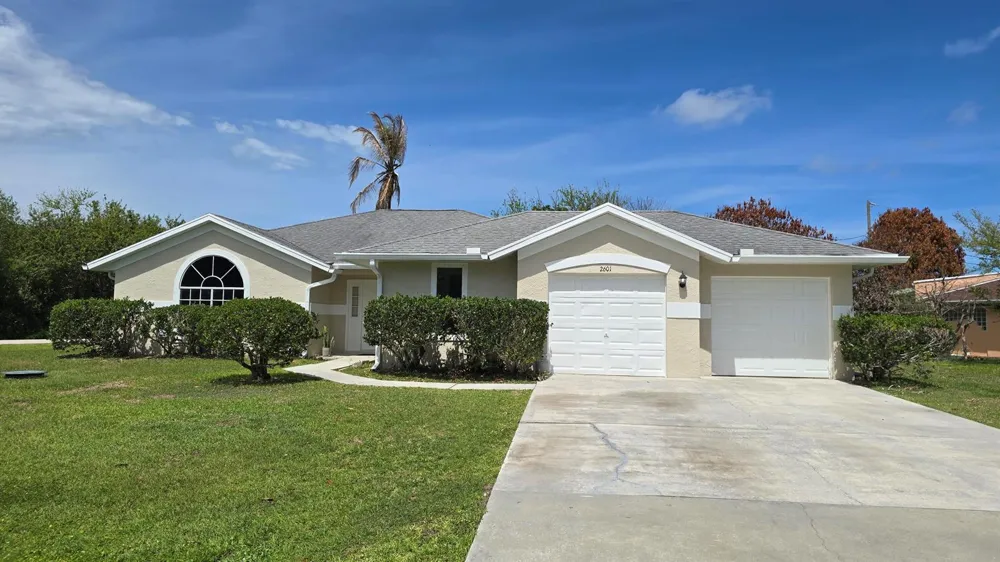 2601 SE Creston Lane Port St. Lucie, FL 34952