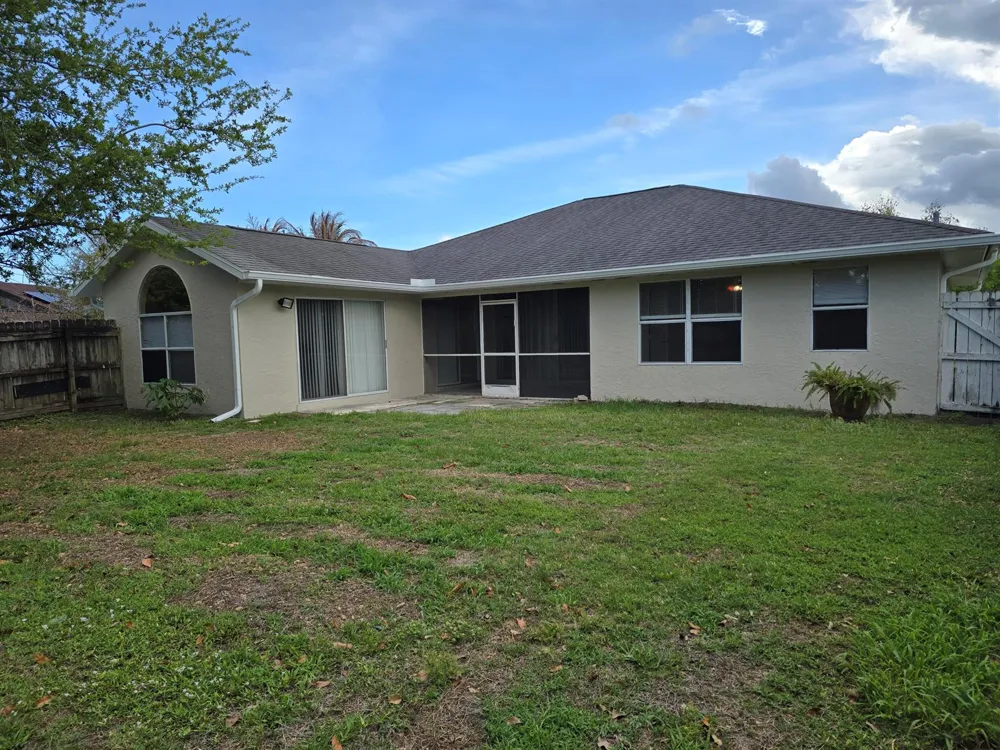 2601 SE Creston Lane Port St. Lucie, FL 34952