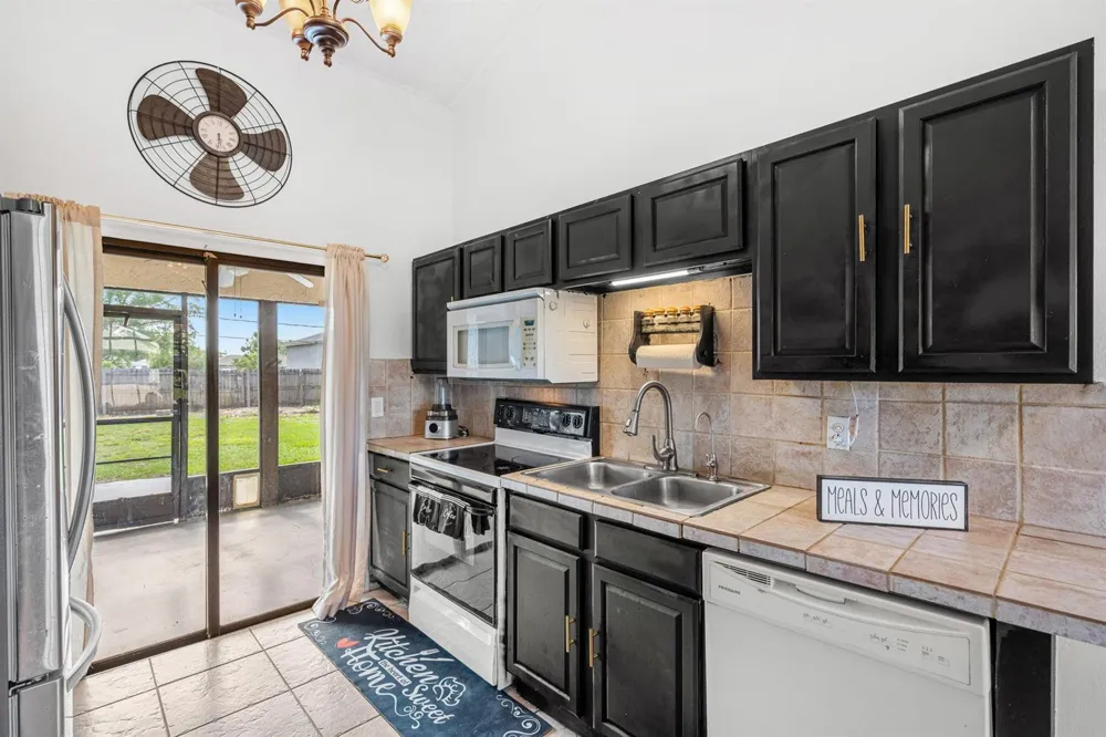 950 SE Taft Ave Avenue Palm Bay, FL 32909