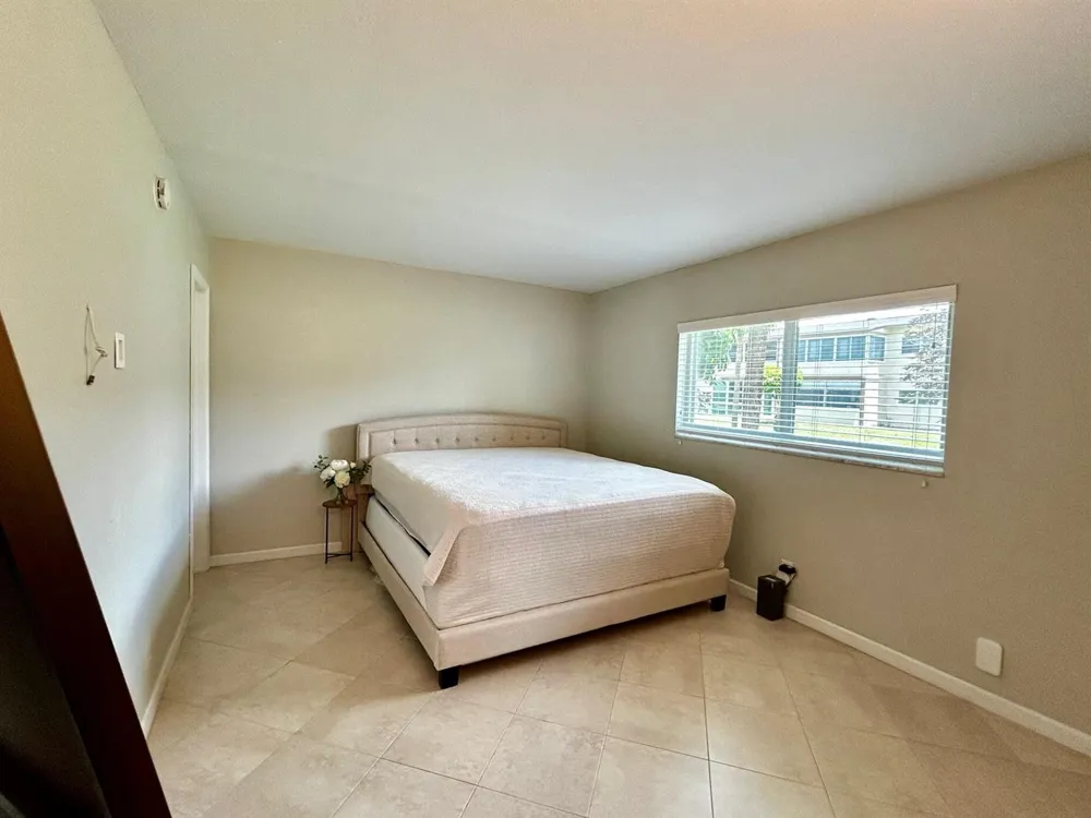 550 NW 78th Terrace #107 Margate, FL 33063