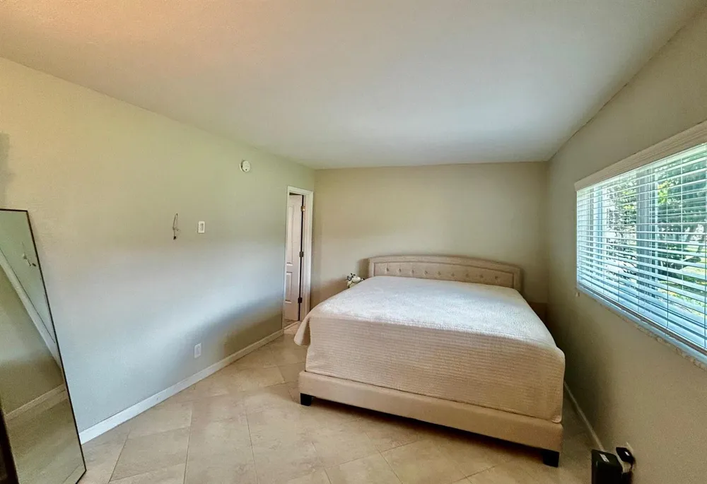550 NW 78th Terrace #107 Margate, FL 33063