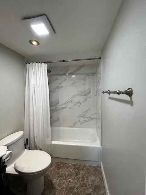 550 NW 78th Terrace #107 Margate, FL 33063