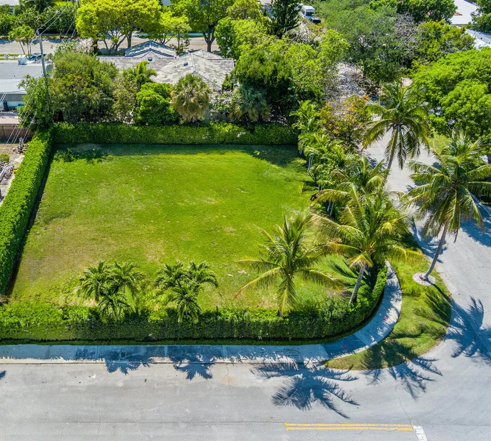8001 Arlington Place West Palm Beach, FL 33405