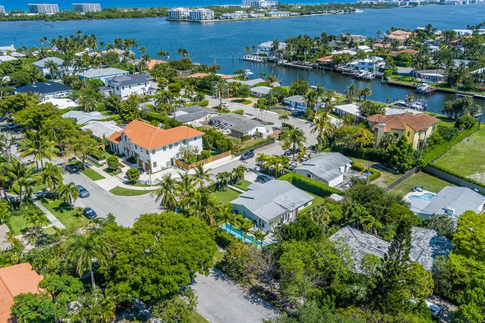 8001 Arlington Place West Palm Beach, FL 33405