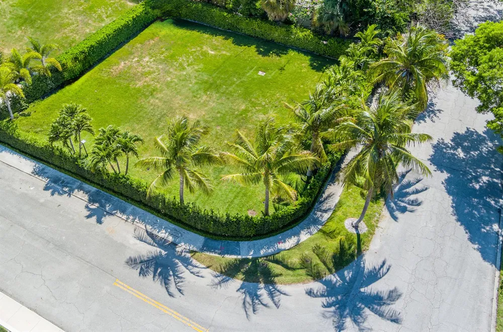 8001 Arlington Place West Palm Beach, FL 33405