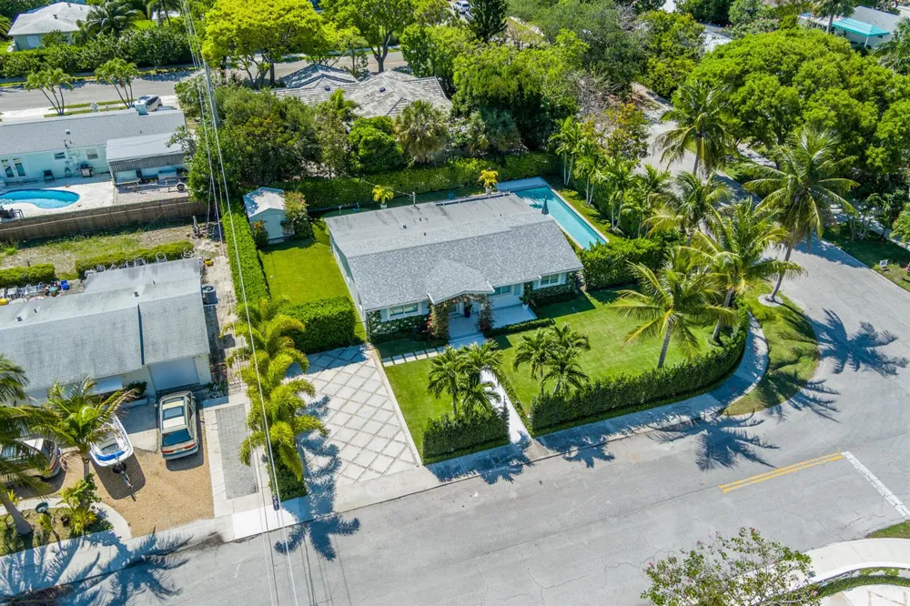 8001 Arlington Place West Palm Beach, FL 33405