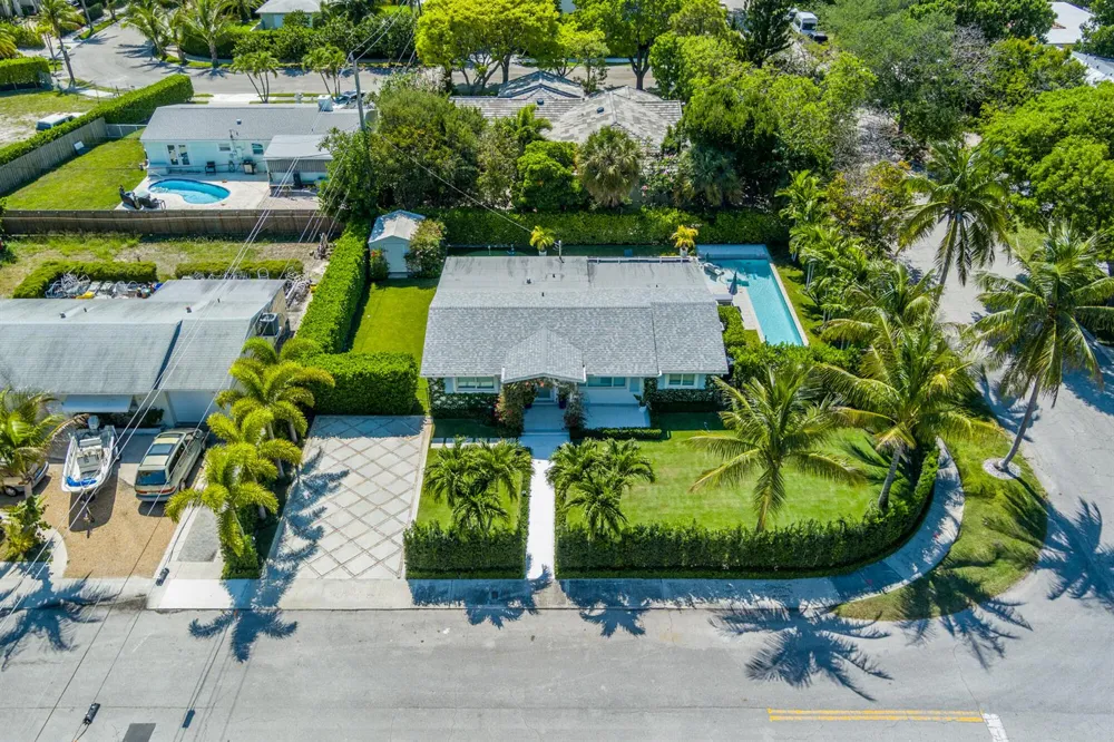 8001 Arlington Place West Palm Beach, FL 33405