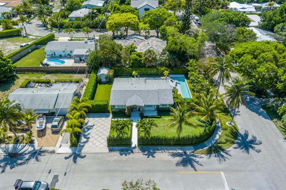 8001 Arlington Place West Palm Beach, FL 33405