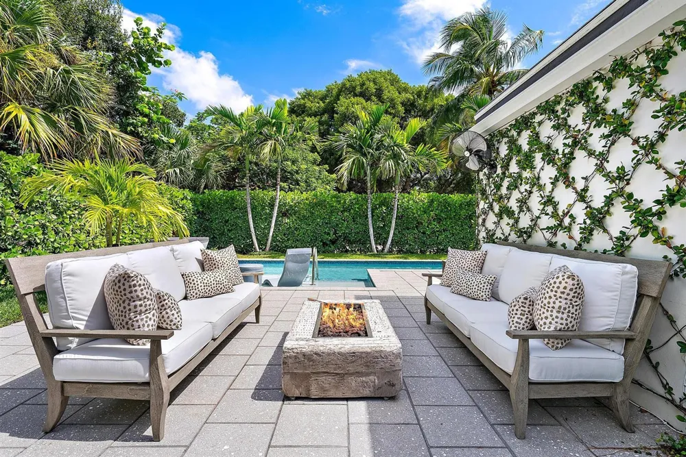 8001 Arlington Place West Palm Beach, FL 33405