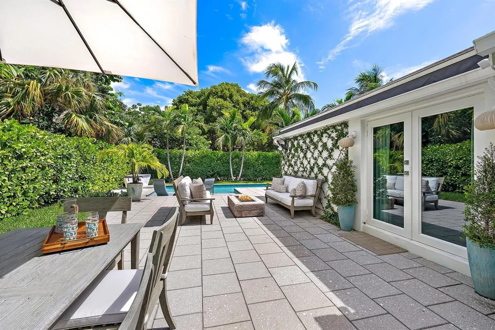 8001 Arlington Place West Palm Beach, FL 33405