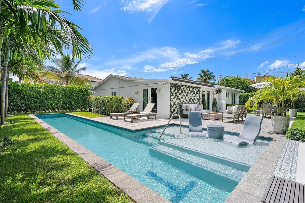 8001 Arlington Place West Palm Beach, FL 33405