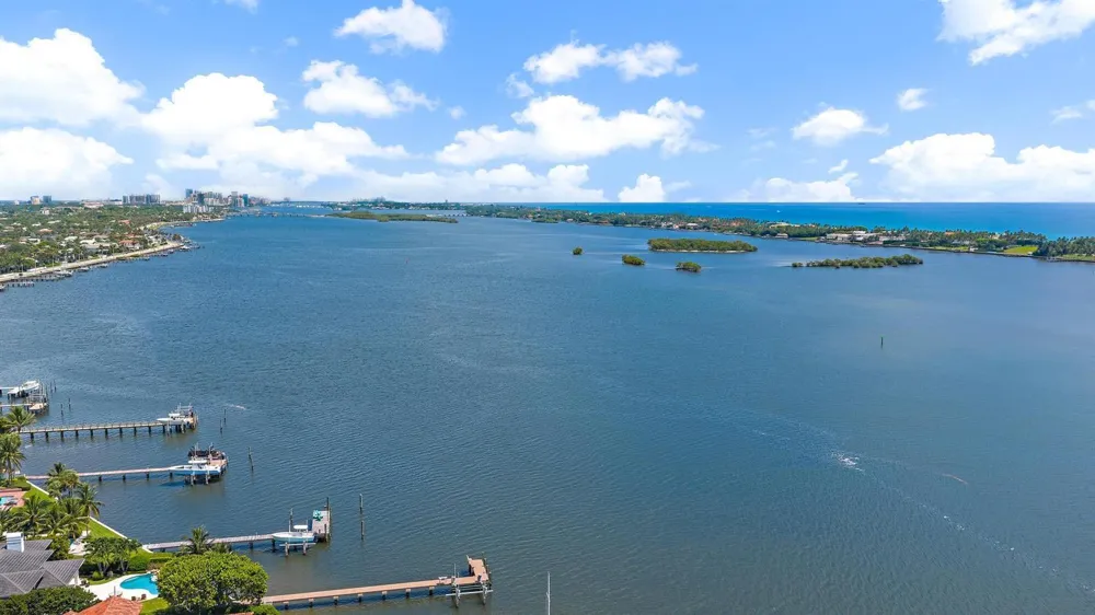 8001 Arlington Place West Palm Beach, FL 33405
