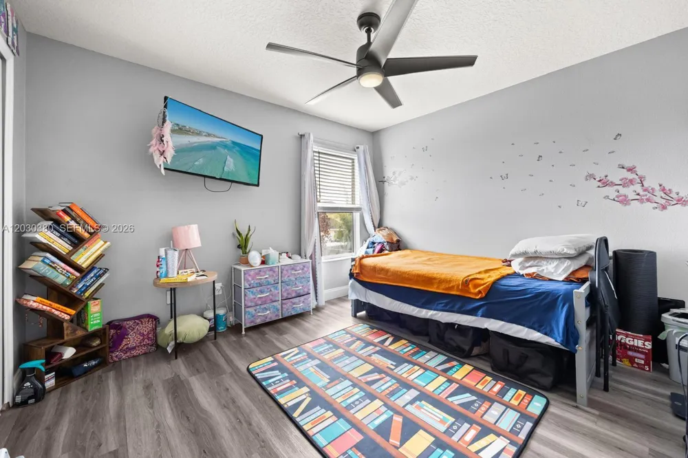 2863 BOATING BOULEVARD Kissimmee, FL 34746