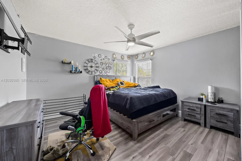 2863 BOATING BOULEVARD Kissimmee, FL 34746