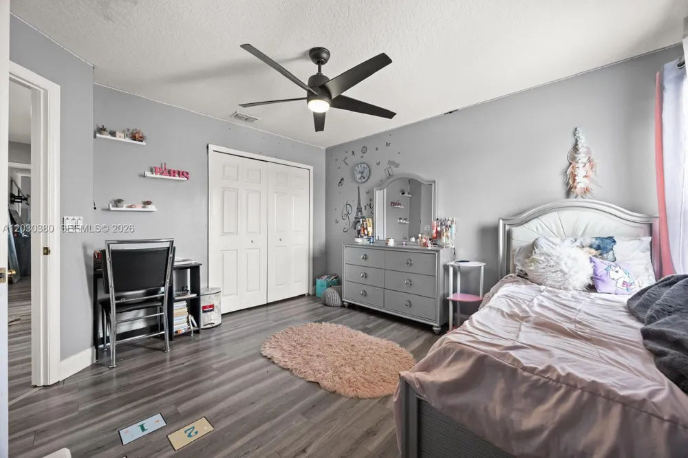 2863 BOATING BOULEVARD Kissimmee, FL 34746
