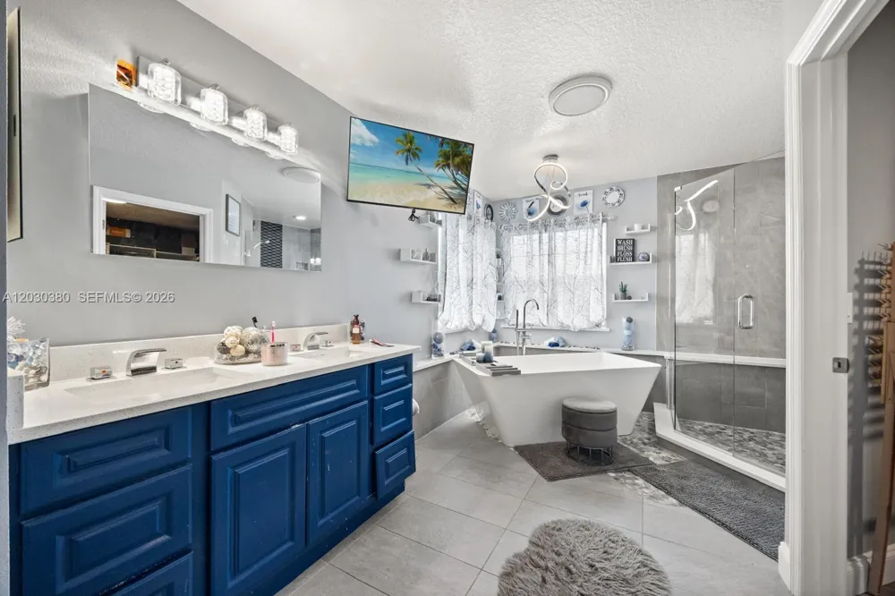2863 BOATING BOULEVARD Kissimmee, FL 34746