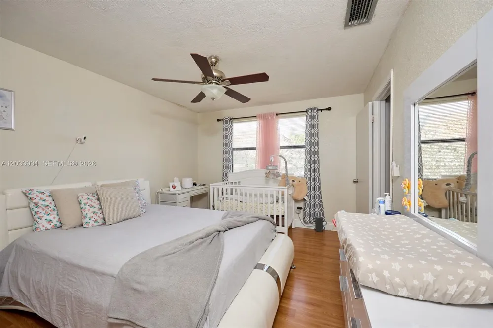 940 NW 104th Ave #203 Pembroke Pines, FL 33026