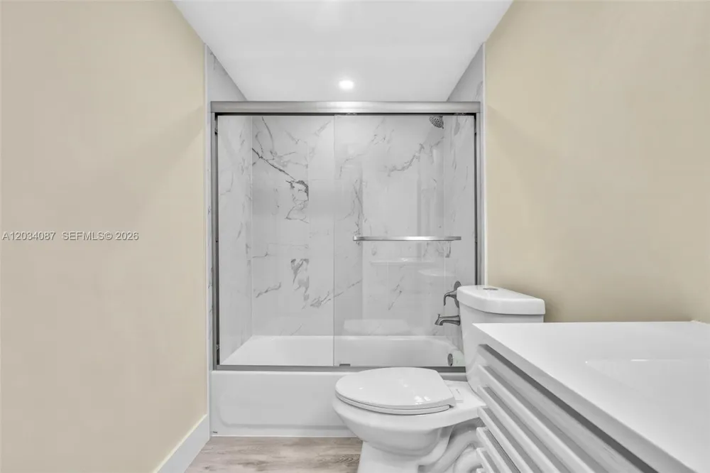 9124 Collins Ave #304 Surfside, FL 33154