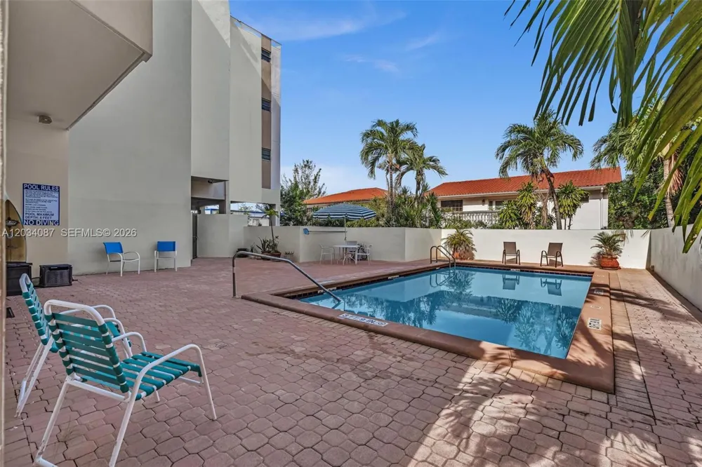 9124 Collins Ave #304 Surfside, FL 33154