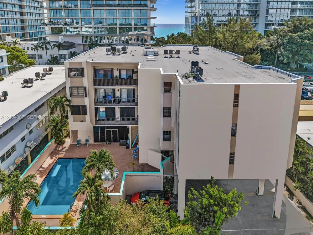 9124 Collins Ave #304 Surfside, FL 33154