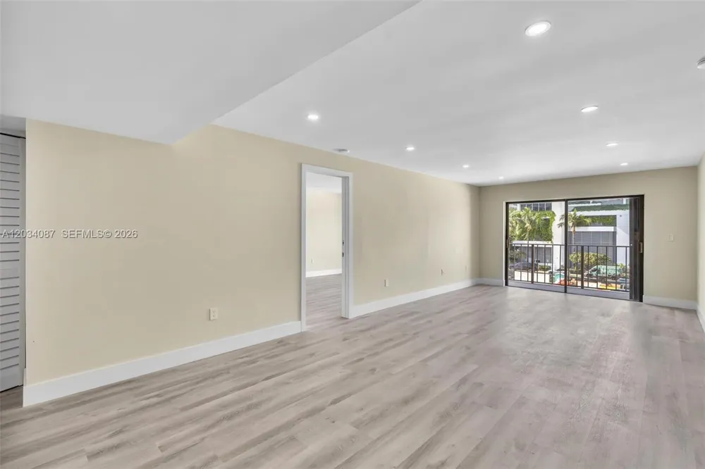 9124 Collins Ave #304 Surfside, FL 33154