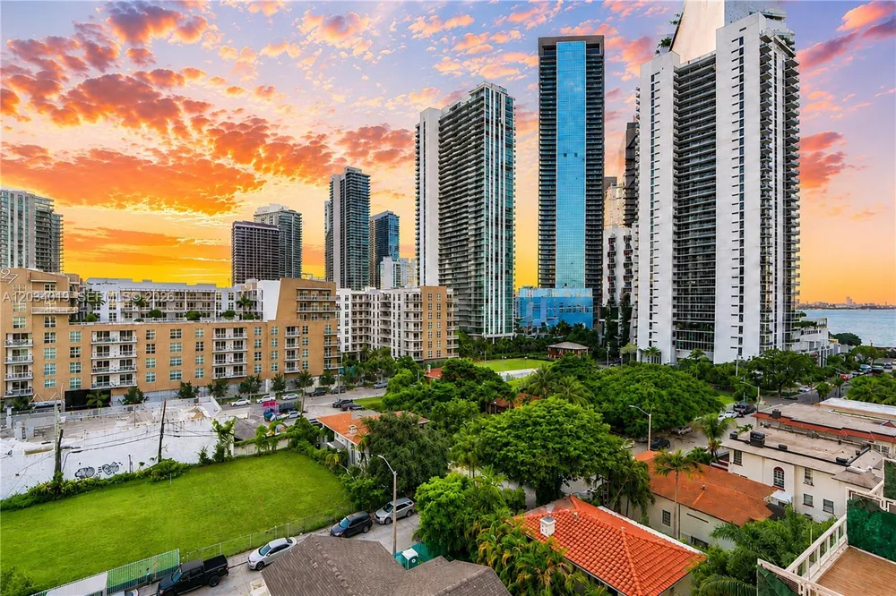 321 NE 26th St #806 Miami, FL 33137