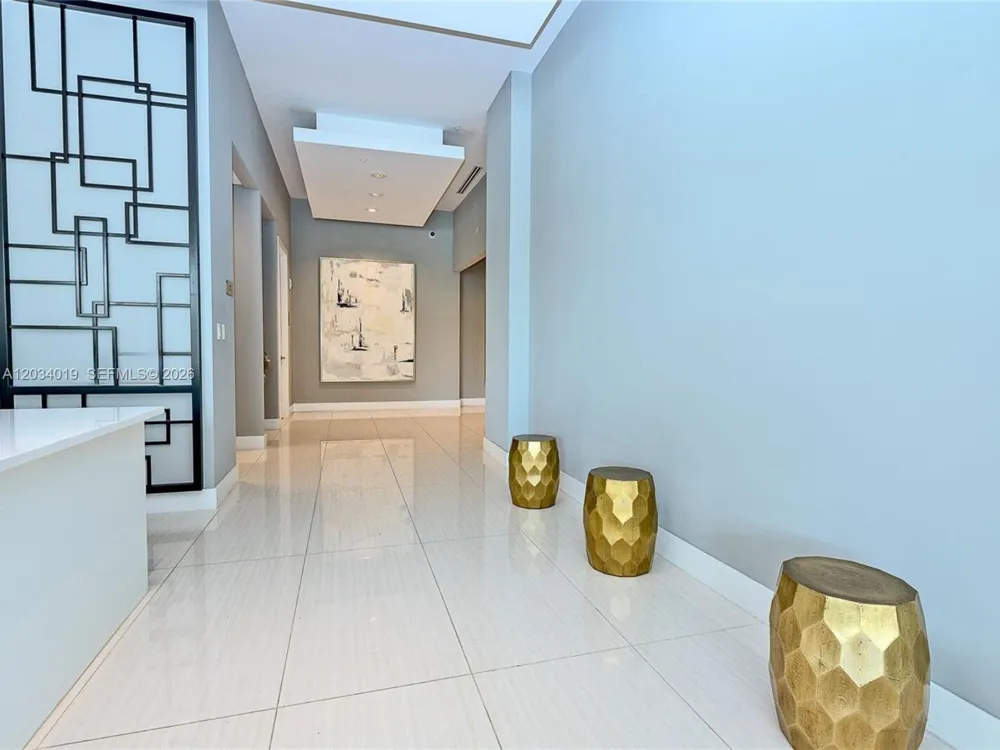 321 NE 26th St #806 Miami, FL 33137