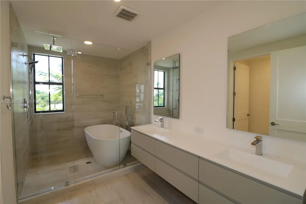 7504 SW 100th St Pinecrest, FL 33156