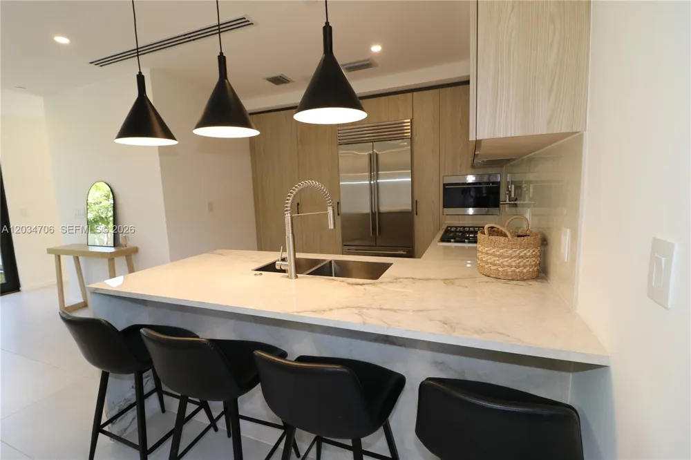 7504 SW 100th St Pinecrest, FL 33156