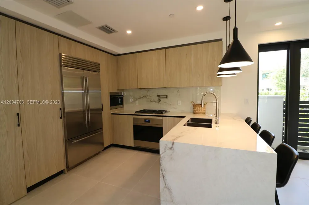 7504 SW 100th St Pinecrest, FL 33156