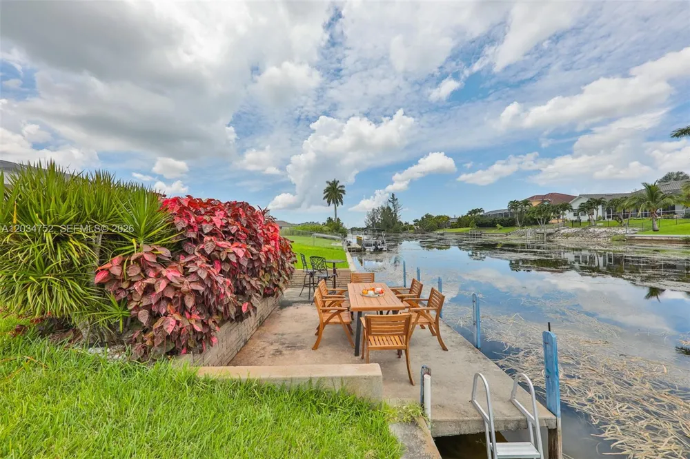 503 SE 17th St. #503 Cape Coral, FL 33990