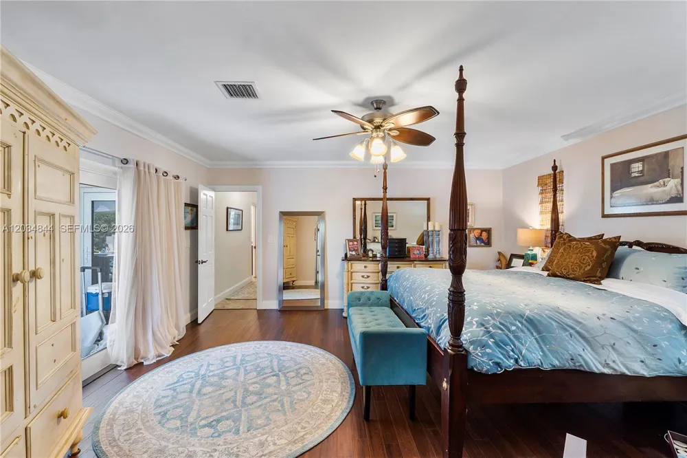17640 Old Cutler Rd Palmetto Bay, FL 33157