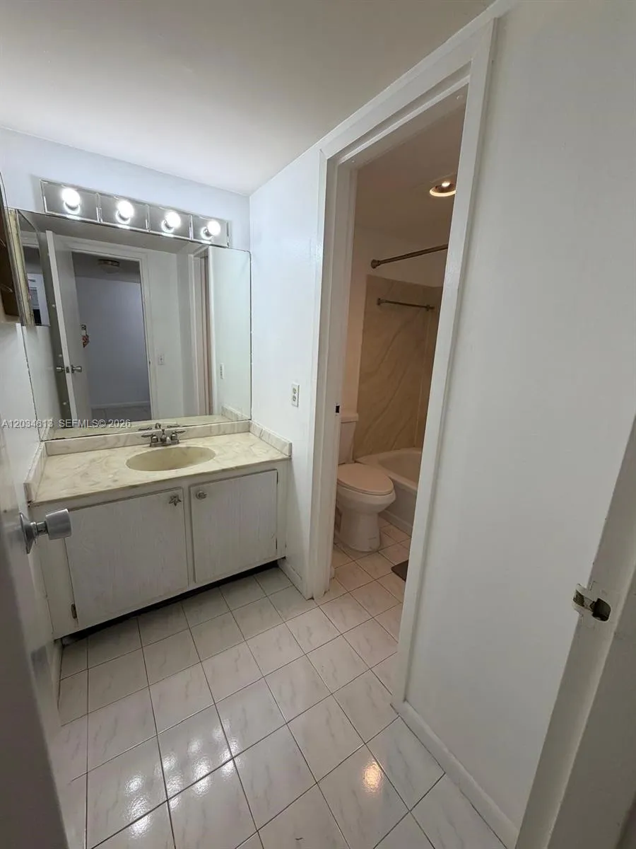 200 S Waterway Dr S #107 Lantana, FL 33462