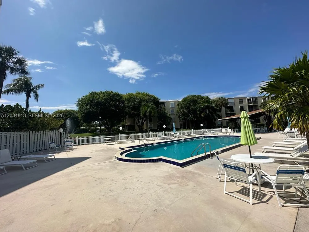 200 S Waterway Dr S #107 Lantana, FL 33462
