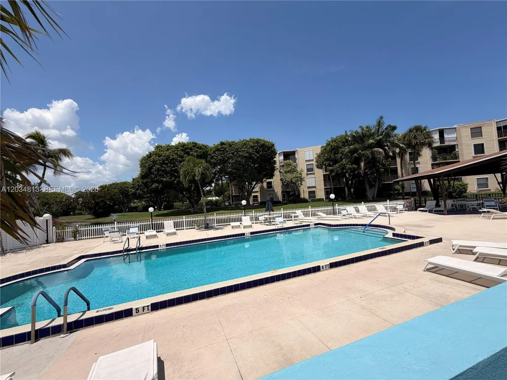 200 S Waterway Dr S #107 Lantana, FL 33462