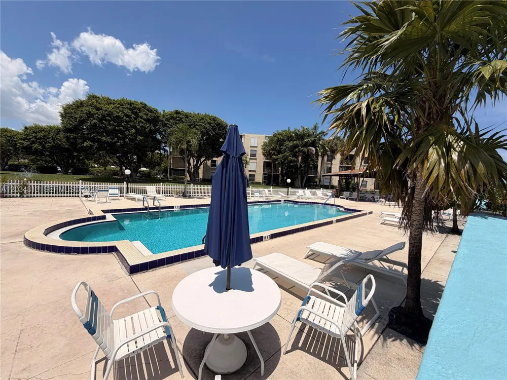200 S Waterway Dr S #107 Lantana, FL 33462