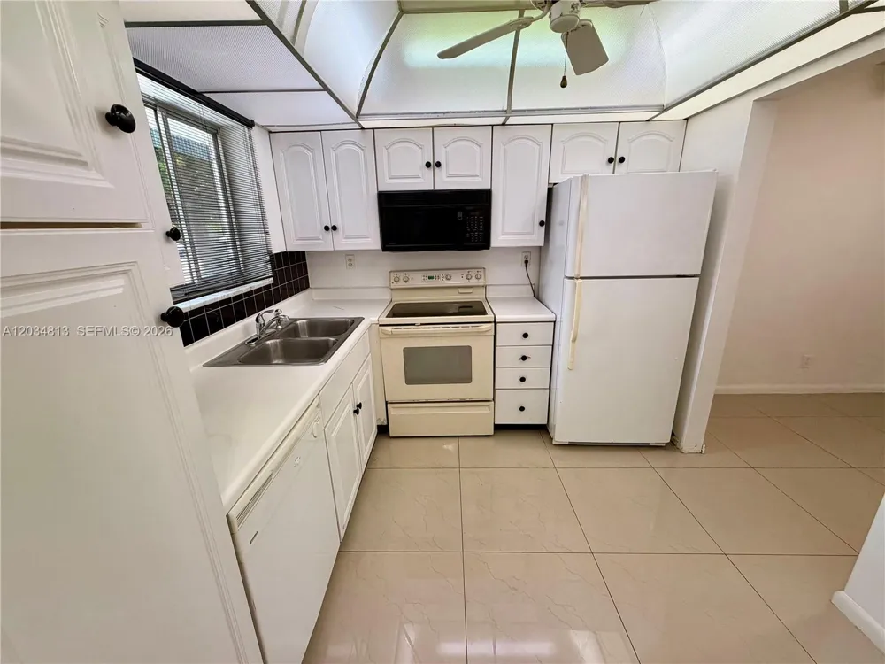 200 S Waterway Dr S #107 Lantana, FL 33462